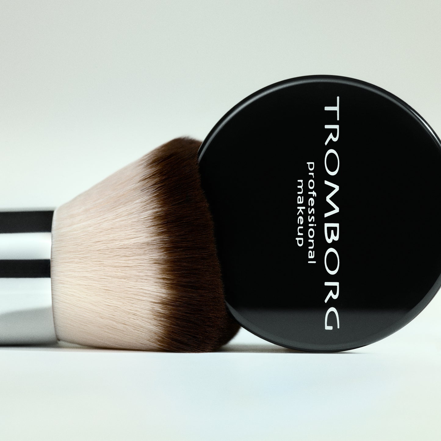 Tromborg | Deluxe Kabuki Brush
