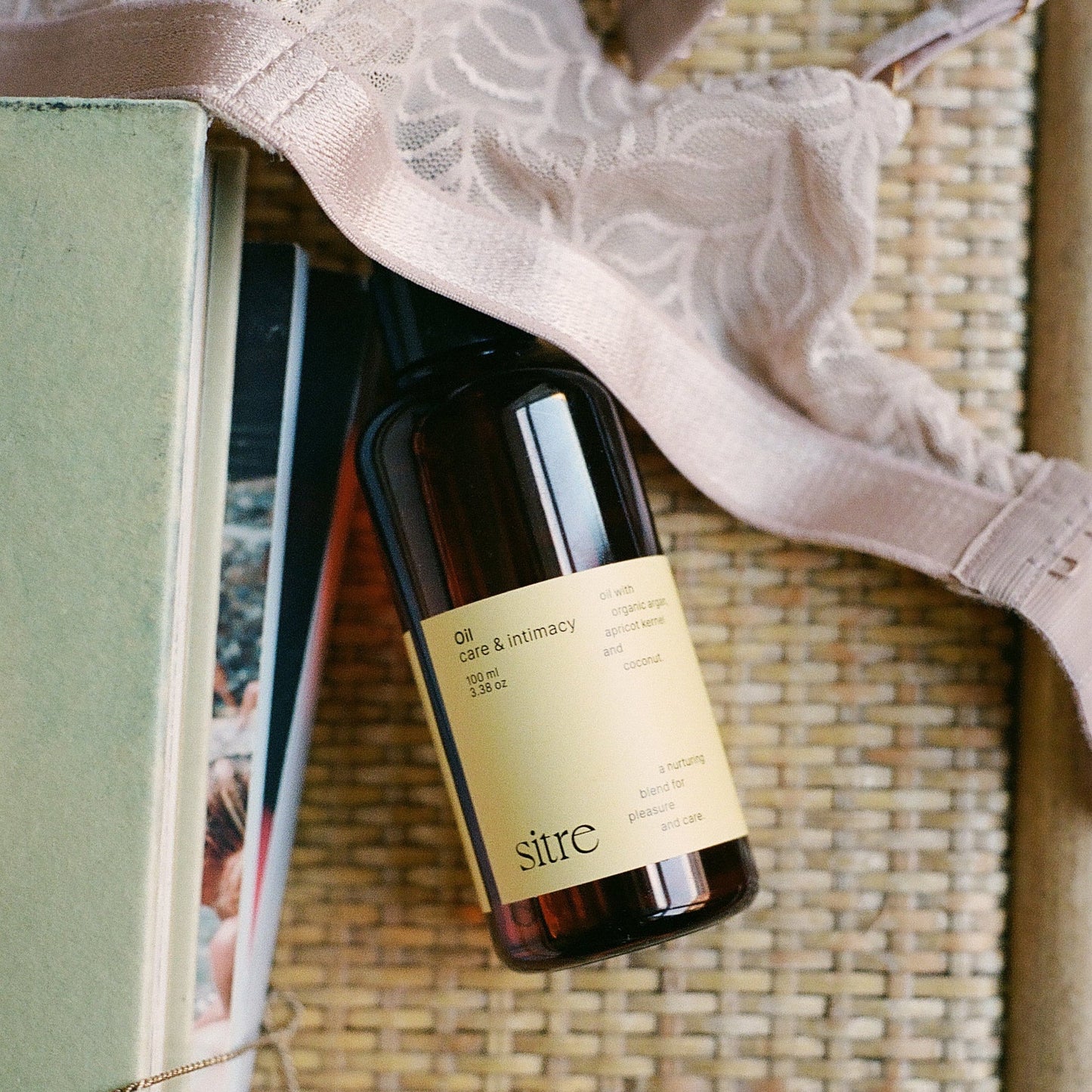 Sitre | Body melt - care & intimacy oil